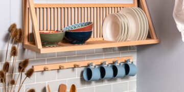 Confirmed—the wall-mounted dish rack that's a hit on Amazon is revolutionizing small kitchens with more space, cleanliness, and minimalist style