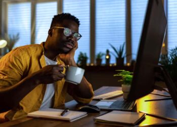 Confirmed—staying awake after midnight alters your emotions and decisions, warns Harvard