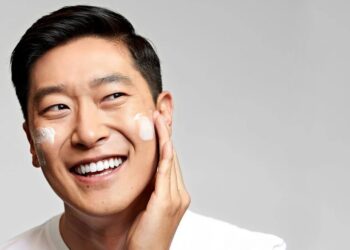 Confirmed by dermatologists—the skin on your neck is more fragile, and these natural tricks help restore firmness and elasticity