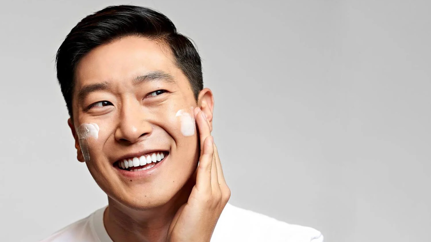 Confirmed by dermatologists—the skin on your neck is more fragile, and these natural tricks help restore firmness and elasticity