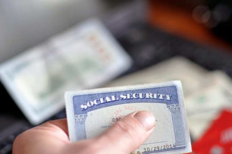Goodbye to the idea of receiving the maximum pension in the US—Social Security sets it at $5,251 per month, and almost no one manages to meet the conditions