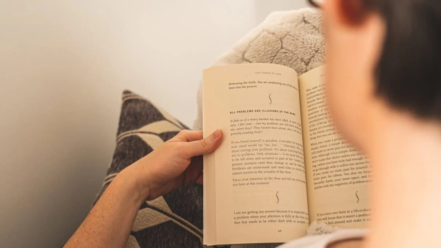 Confirmed by cognitive psychologists—reading the end of a book before the beginning is associated with specific profiles of curiosity and control