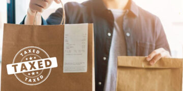 Goodbye to receiving packages without extra charges in the US—several states are considering new “doorstep taxes” that will make online deliveries more expensive