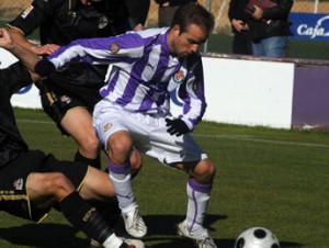 Un Real Oviedo que vuelve a disfrutar con el fútbol 5 Sergio García