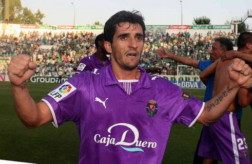 Víctor, un blanquivioleta de leyenda 1 En Sevilla, el día de la última salvación.