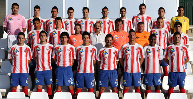 Duelo de gallitos en Los Anexos