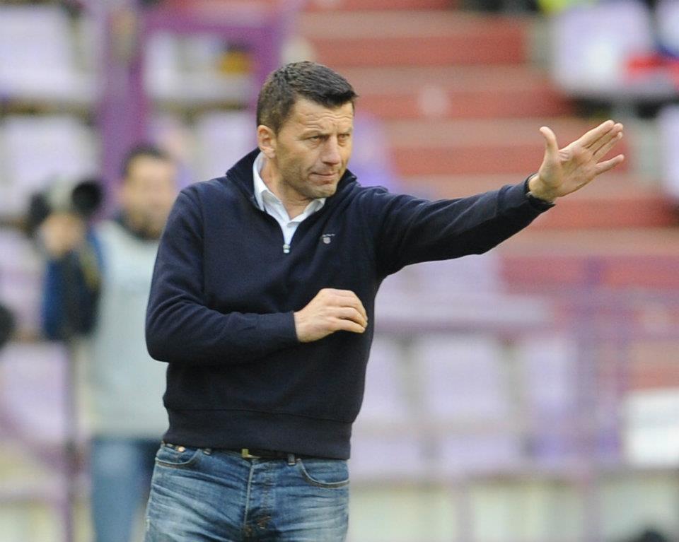 Que pase el siguiente (que quiera señalar) 1 Djukic2