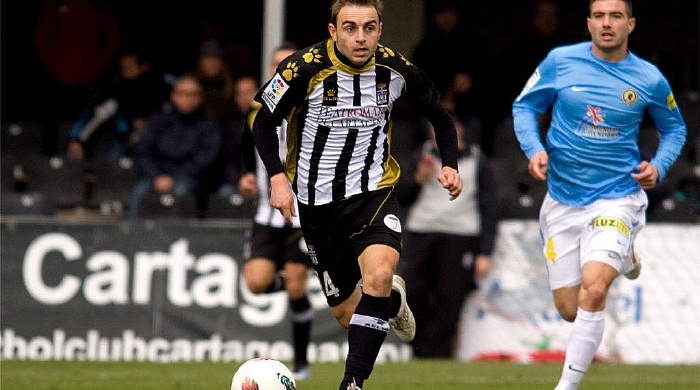 Un equipo condicionado por los ‘bombillazos’ de su dueño