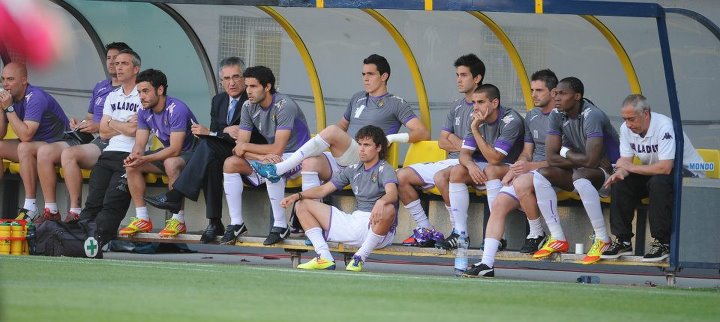 Lujoso fondo de armario 1 Banquillo