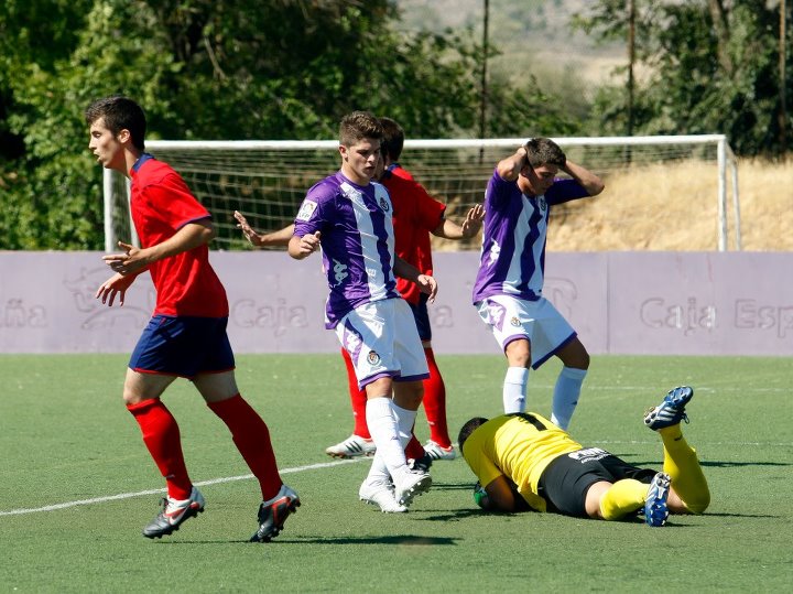Ricardo amarga el debut al Promesas