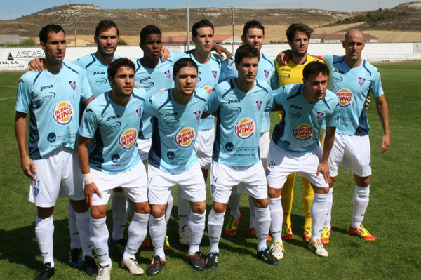 Visita del Promesas al campo de la Segoviana