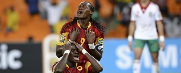 Angola no puede pasar del empate en el debut