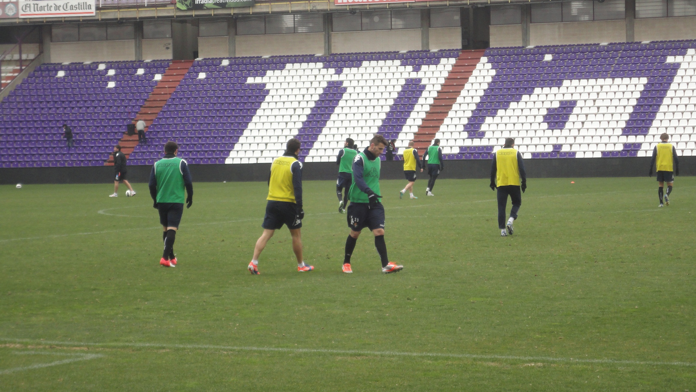 Valdet, en la rama de las dudas 1 DSC01361