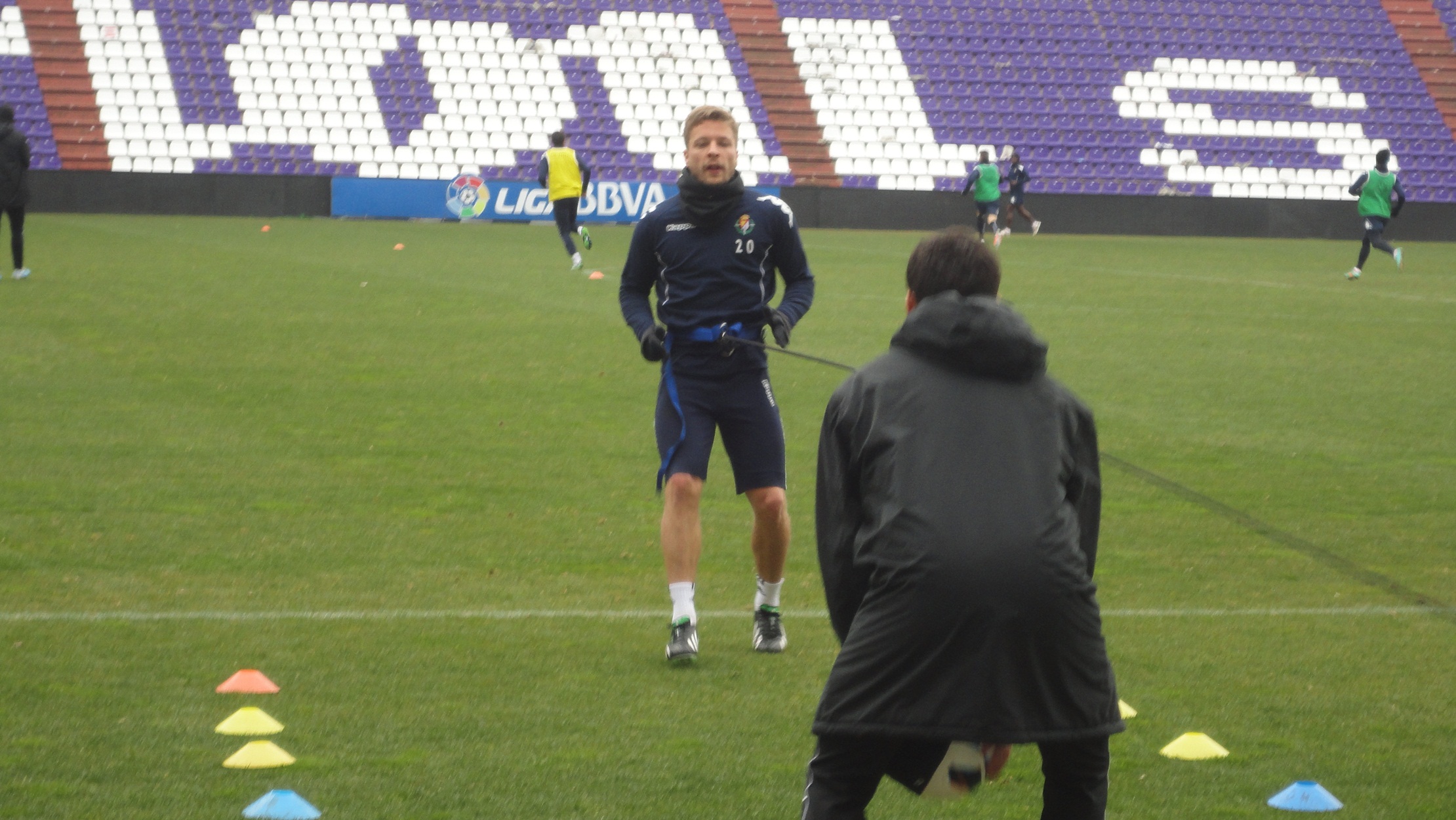 Ebert se reincorpora al grupo