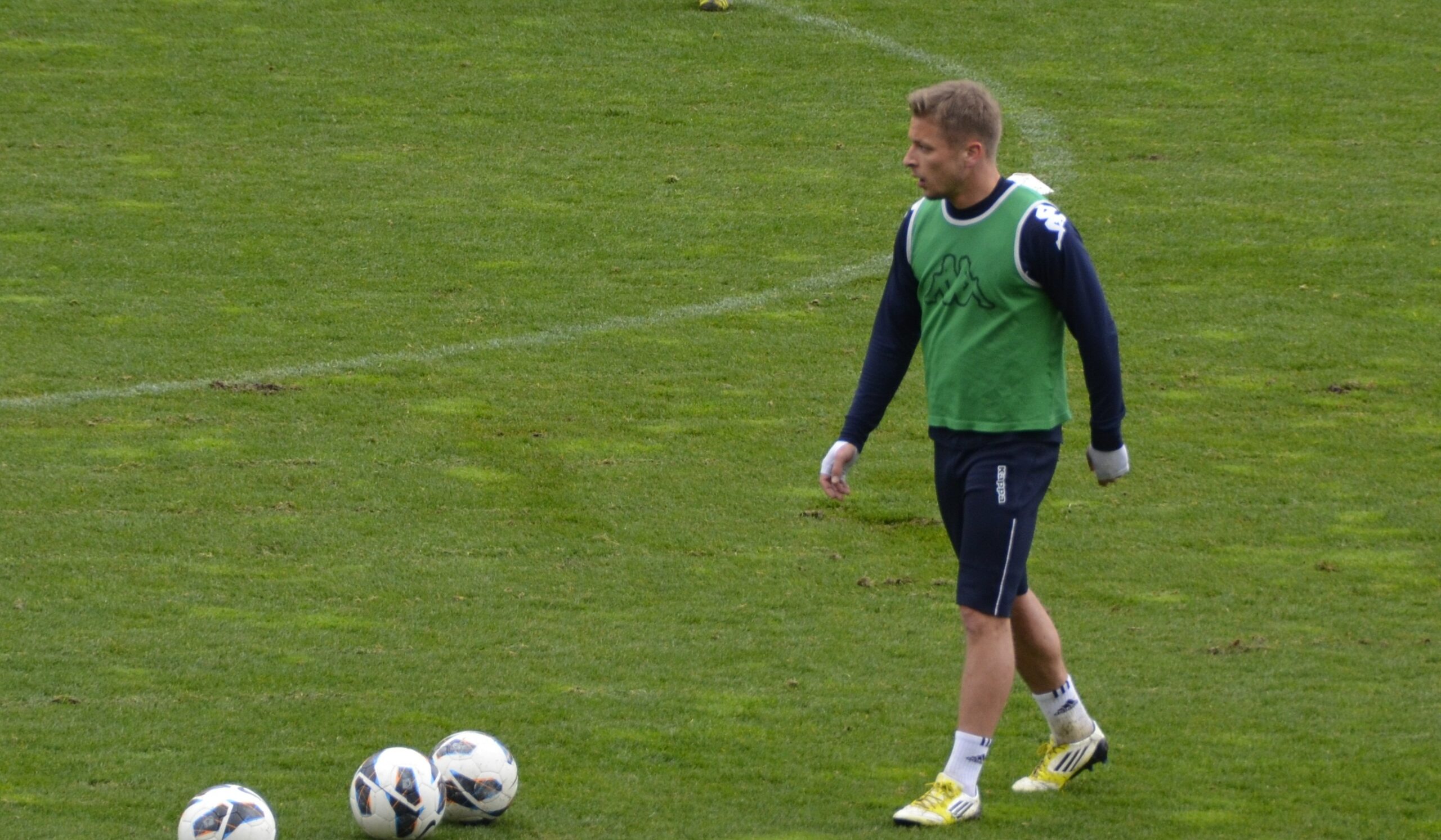 Ebert, con molestias, se retira del entrenamiento