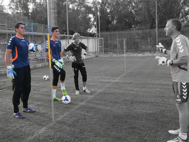 Portería: Llegar y besar el arco