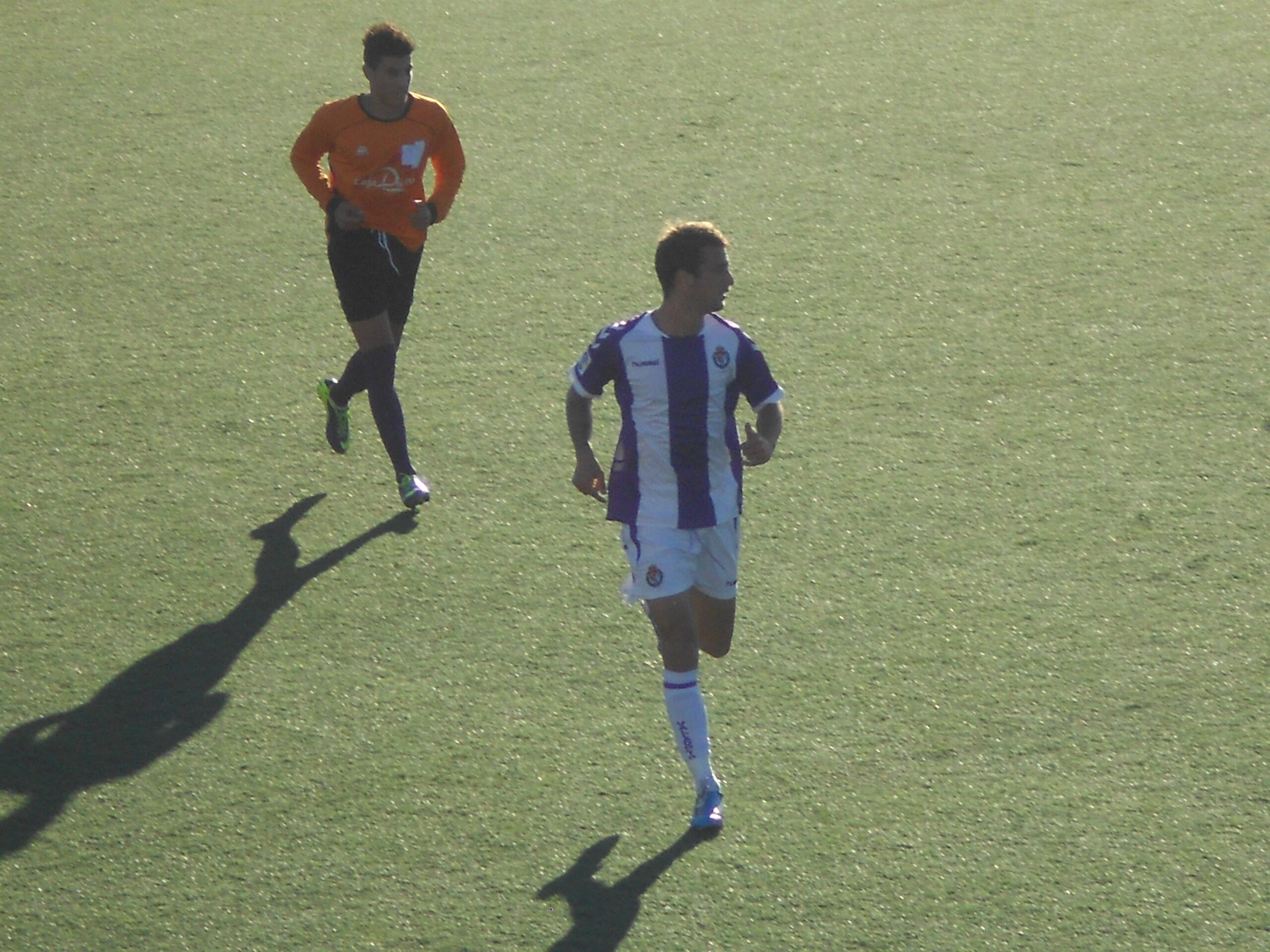 Julio salva los muebles al Promesas