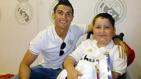 La cara amable de Cristiano Ronaldo