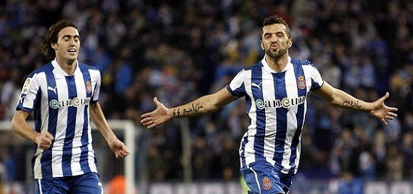 Simao celebra un gol || Foto: ABC