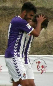 Fran No ficha por el Jaén 2 Fran No felicita a Mario Robles  por la consecución de un gol Foto: Rebeca Díez