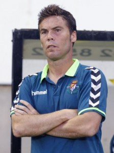 "Si vamos a silbar continuamente va a ser más difícil subir de categoría" 2 Rubi || Foto: Real Valladolid