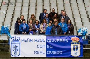 No somos, nacemos 2 Algunos de los integrantes de la peña, en el Carlos Tartiere