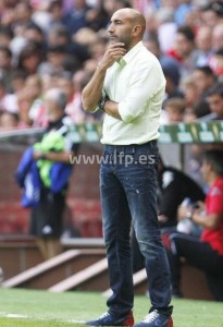 Duelo de alto voltaje en El Molinón 3 Abelardo