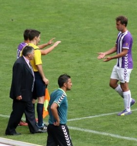El juvenil al que todos miran 3 Dani Vega sustituye a Ángel en el Promesas - Oviedo Foto: Rosa M. Martín
