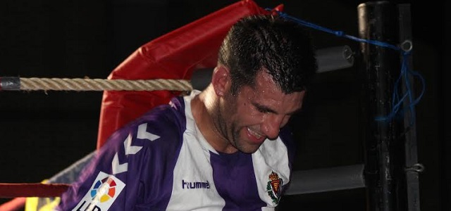 Y Ricky ganó, y se enfundó la blanquivioleta