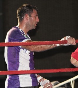 Ricky Pow, con la camiseta de Marc Valiente Foto: Rosa M. Martín