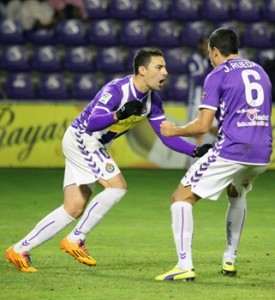 Óscar no da con la tecla 2 Óscar y Rueda celebran un gol Foto: Real Valladolid
