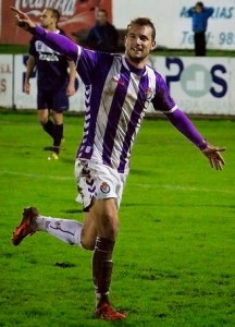 Una defensa inamovible 2 Carmona || Foto: fjarenal.com