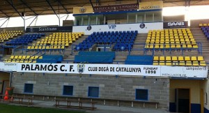 Un tren a Palamós y un billete de Primera clase 3 Palamós. Foto: Marca