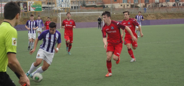 Derrota del Real Valladolid y empate de la UD Sur