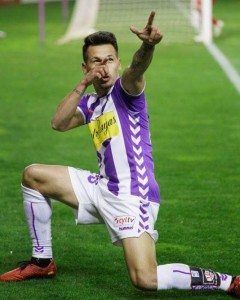 Pérez celebra uno de los goles anotados hasta ahora 