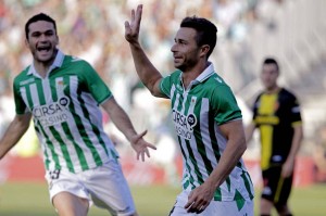 La Lupa: Real Betis Balompié 2 Rubén Castro celebra un gol || Foto: Noticias de Navarra