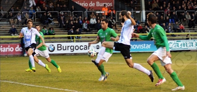 Gonzalo Arconada no mejora al Burgos