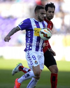 Rumore, rumore, rumore 3 Roger controla un balón