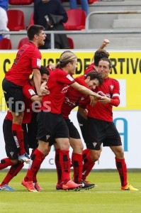 El Mirandés celebra el gol de Ruper