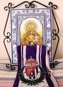 Guía para sobrevivir a una promoción de ascenso 2 No es la Virgen de la Macarena, sino del Rosario, pero vale igual