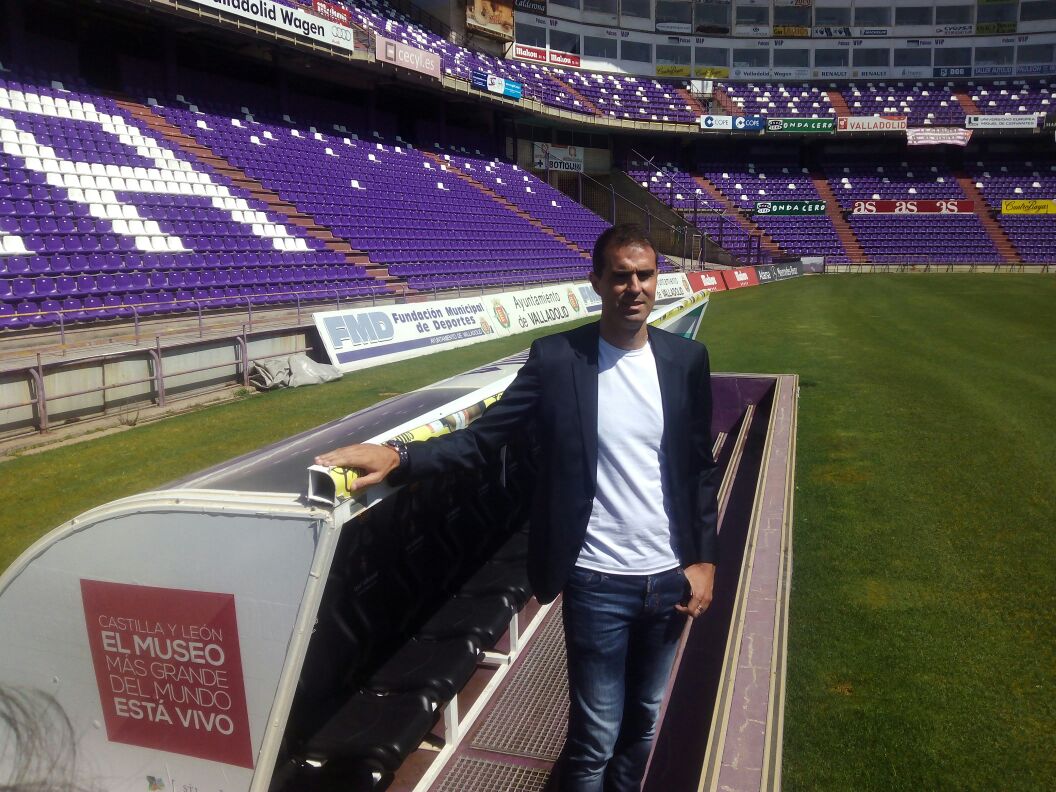 Garitano: “Con el escudo no ganas a nadie en Segunda”