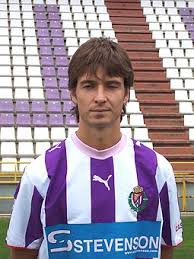 Una década en blanco y violeta 2 Álvaro Rubio, en su presentación