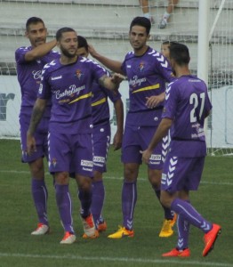 A intensos, el Pucela pudo más 3 Celebración del gol de Juanpe || Foto: Xurxo Gómez