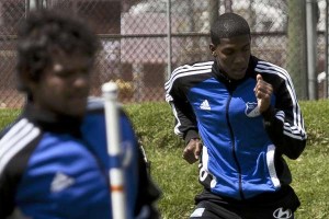 Erick Moreno, detrás de Osorio Botello || Foto: Terra