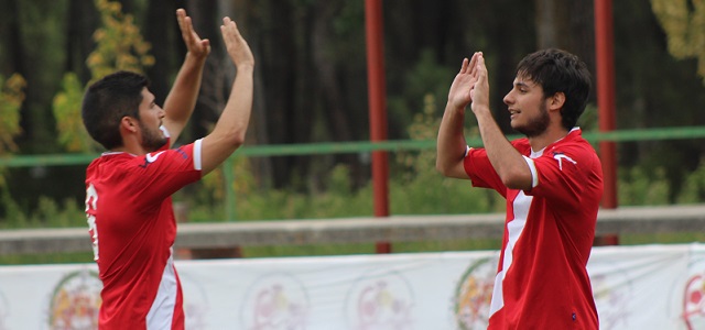 Cinco goles y directos a semifinales