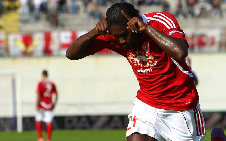 A por un defensa, un delantero ‘tanque’ y un llegador