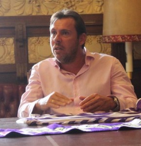 Óscar Puente || Foto: Blanquivioletas