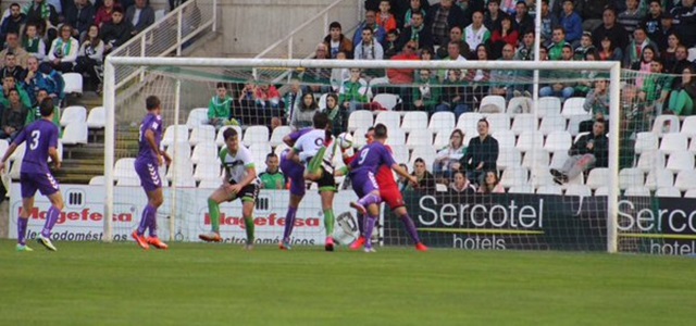 El Promesas desquicia al Racing, pero no suma 1 Foto: Víctor Álvarez