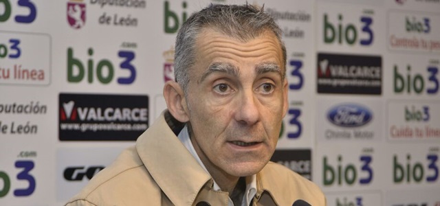 El sueño mirandesista del hombre de la gabardina