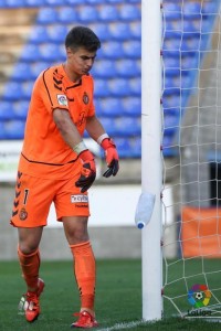 Casi 500 puntos menos en la valoración del Real Valladolid 2 Kepa lanza una botella en Palamós